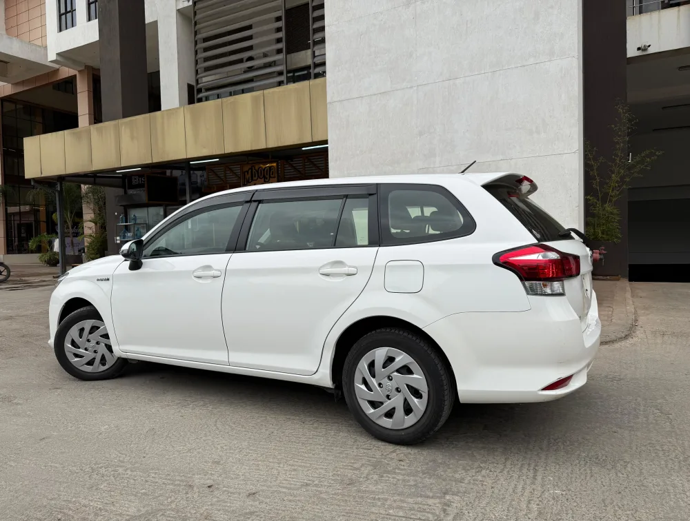 TOYOTA FIELDER HYBRID - PRG Motors Ltd