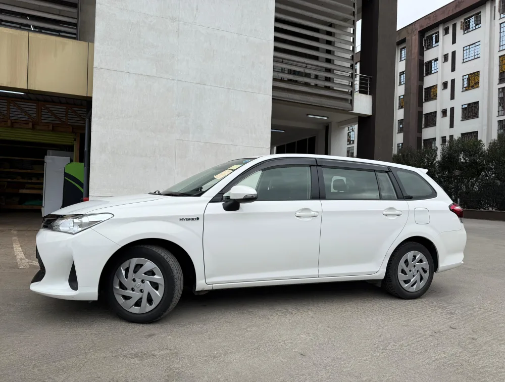 TOYOTA FIELDER HYBRID - PRG Motors Ltd