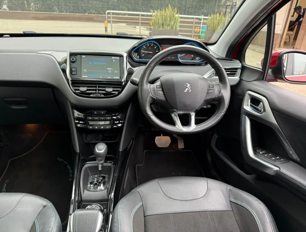 PEUGEOT 2008 CROSSCITY MOONROOF - PRG Motors Ltd