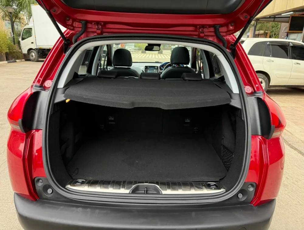 PEUGEOT 2008 CROSSCITY MOONROOF - PRG Motors Ltd