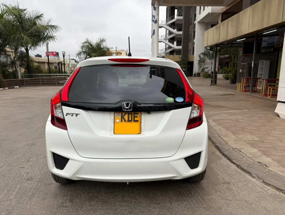 HONDA FIT NON HYBRID - PRG Motors Ltd