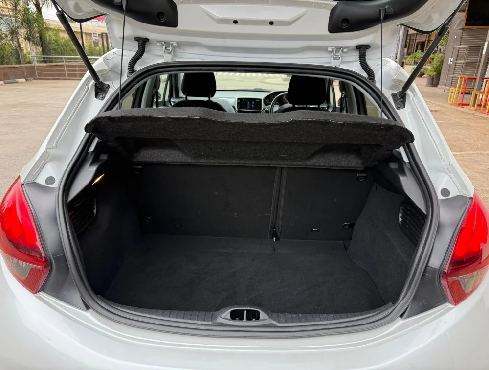 PEUGEOT 208 ALLURE - PRG Motors Ltd