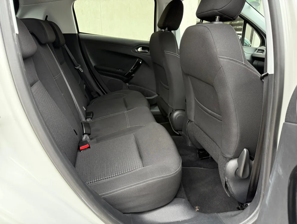 PEUGEOT 208 ALLURE - PRG Motors Ltd