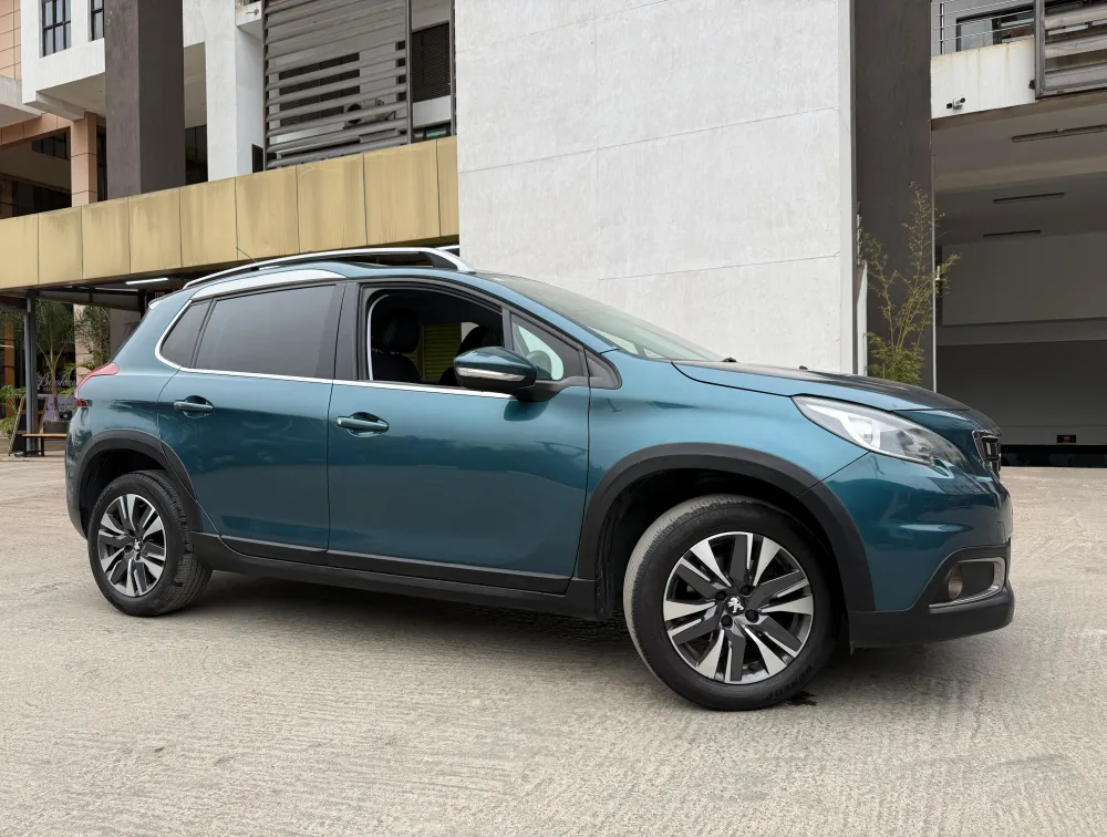 PEUGEOT 2008 ALLURE