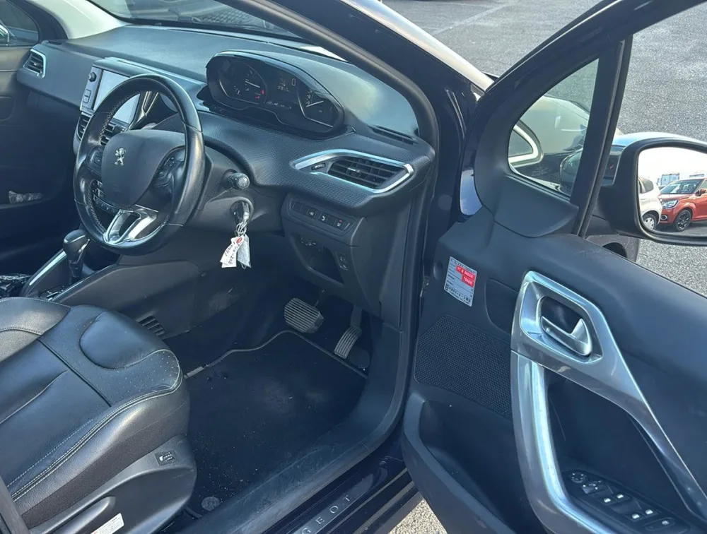 PEUGEOT 208 TECH EDITION LEATHER SEATS - PRG Motors Ltd