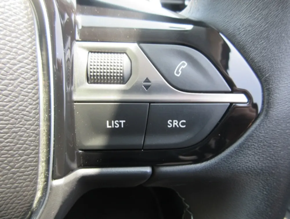 PEUGEOT 3008 CROSSCITY SUNROOF - PRG Motors Ltd