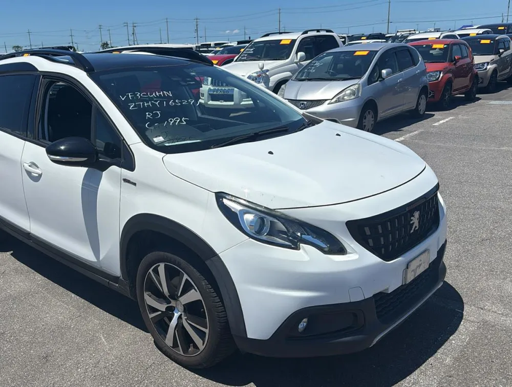 PEUGEOT 2008 GTLINE MOONROOF 