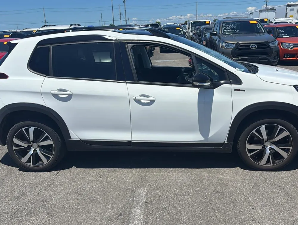 PEUGEOT 2008 GTLINE MOONROOF  - PRG Motors Ltd