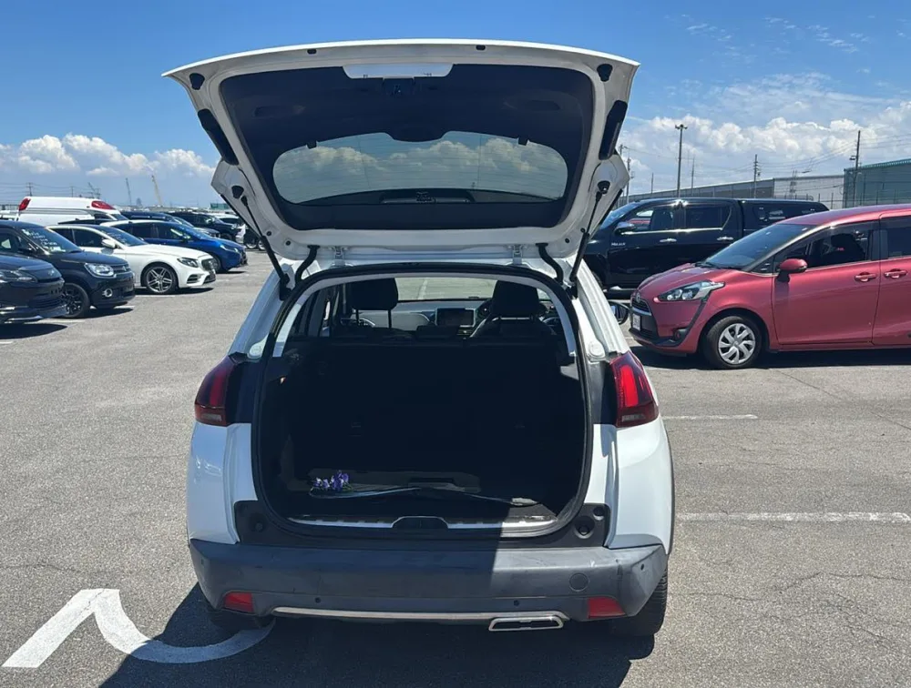 PEUGEOT 2008 GTLINE MOONROOF  - PRG Motors Ltd