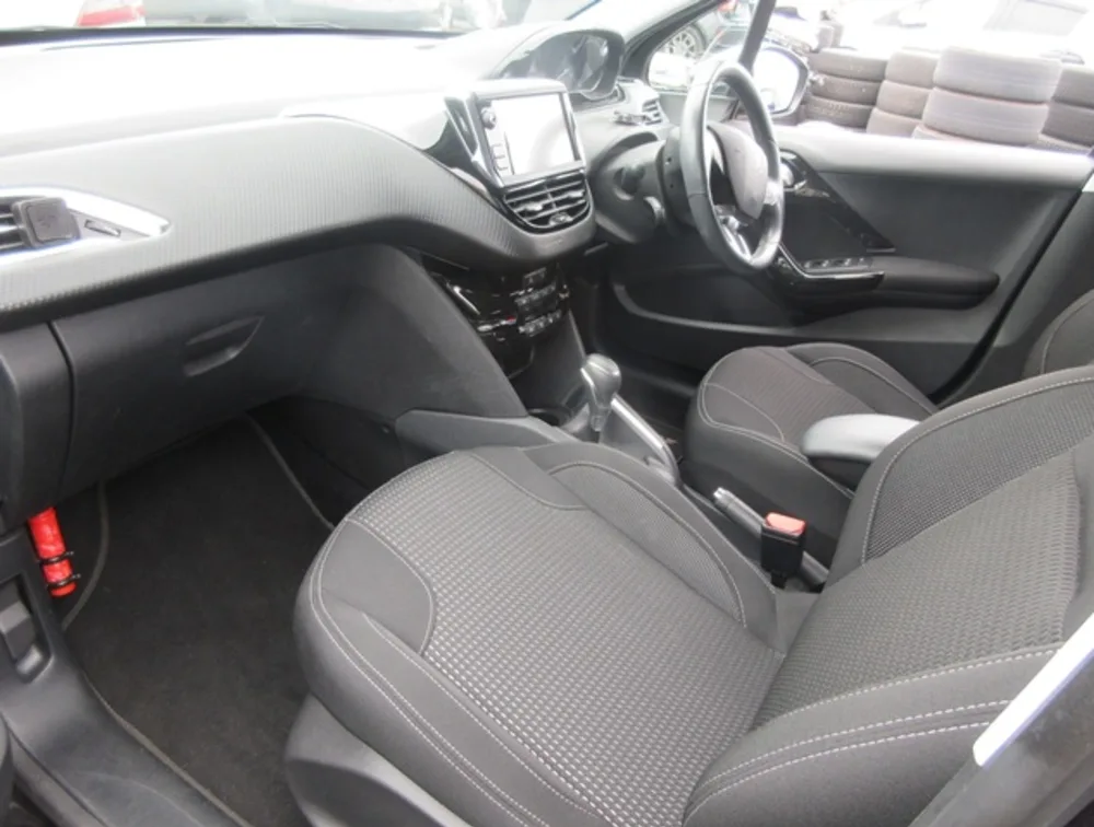 PEUGEOT 208 TECH EDITION - PRG Motors Ltd