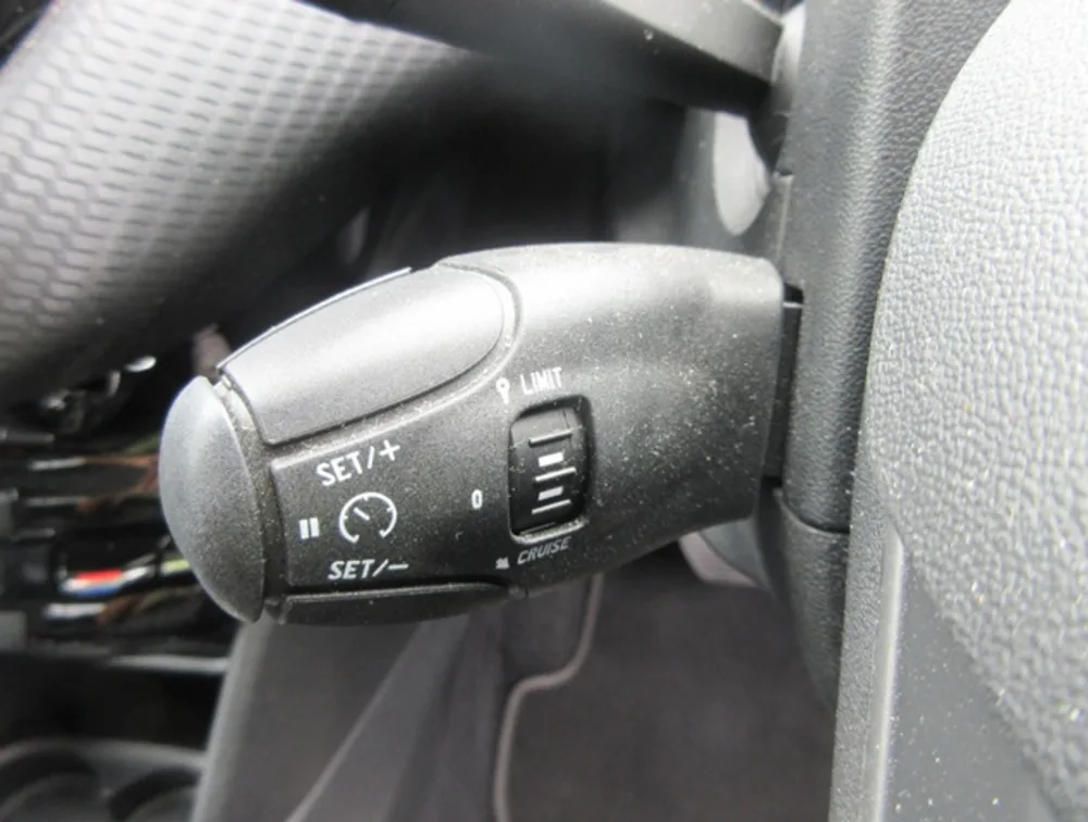 PEUGEOT 208 TECH EDITION - PRG Motors Ltd