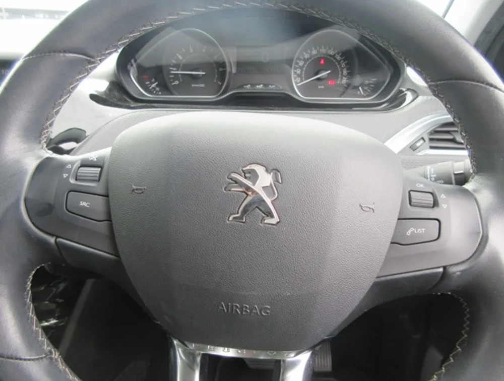 PEUGEOT 208 TECH EDITION - PRG Motors Ltd