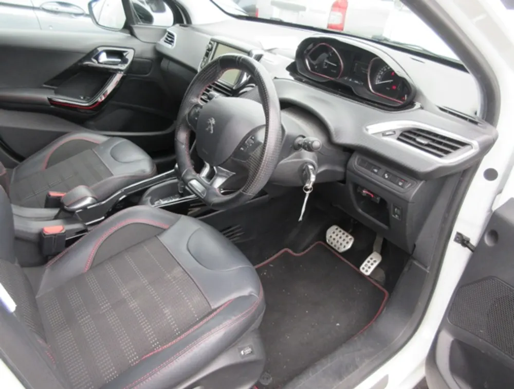 PEUGEOT 2008 GTLINE - PRG Motors Ltd