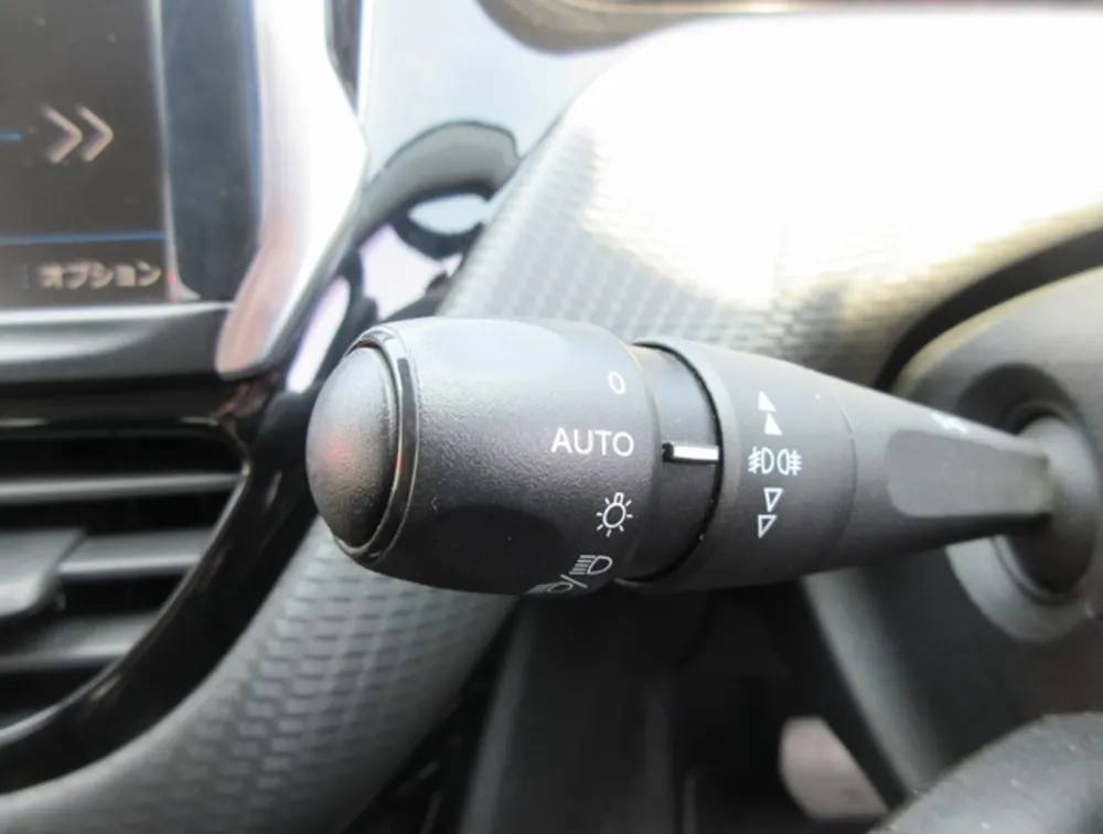 PEUGEOT 208 ALLURE - PRG Motors Ltd