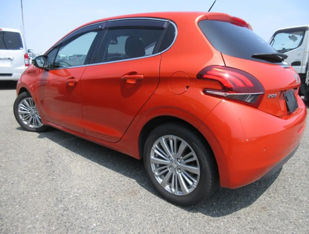 PEUGEOT 208 ALLURE - PRG Motors Ltd