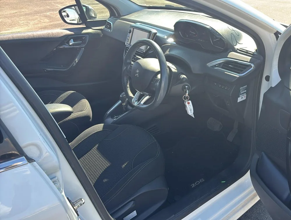 PEUGEOT 208 ALLURE - PRG Motors Ltd