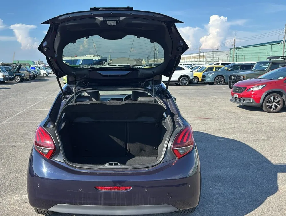 PEUGEOT 208 TECH EDITION - PRG Motors Ltd