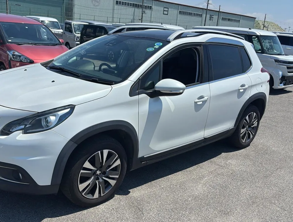 PEUGEOT 2008 ALLURE MOONROOF - PRG Motors Ltd