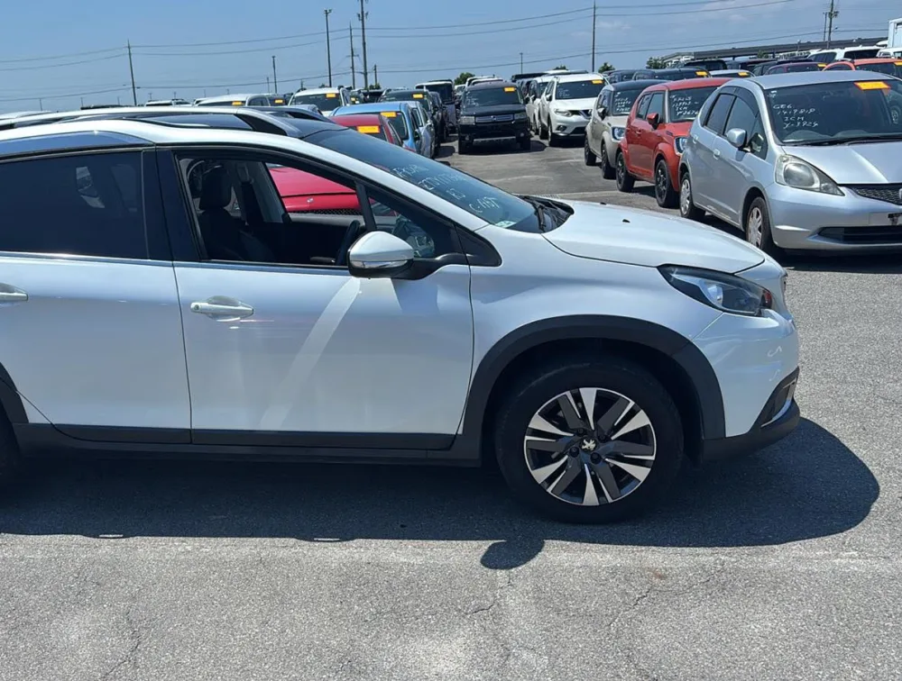 PEUGEOT 2008 ALLURE MOONROOF - PRG Motors Ltd