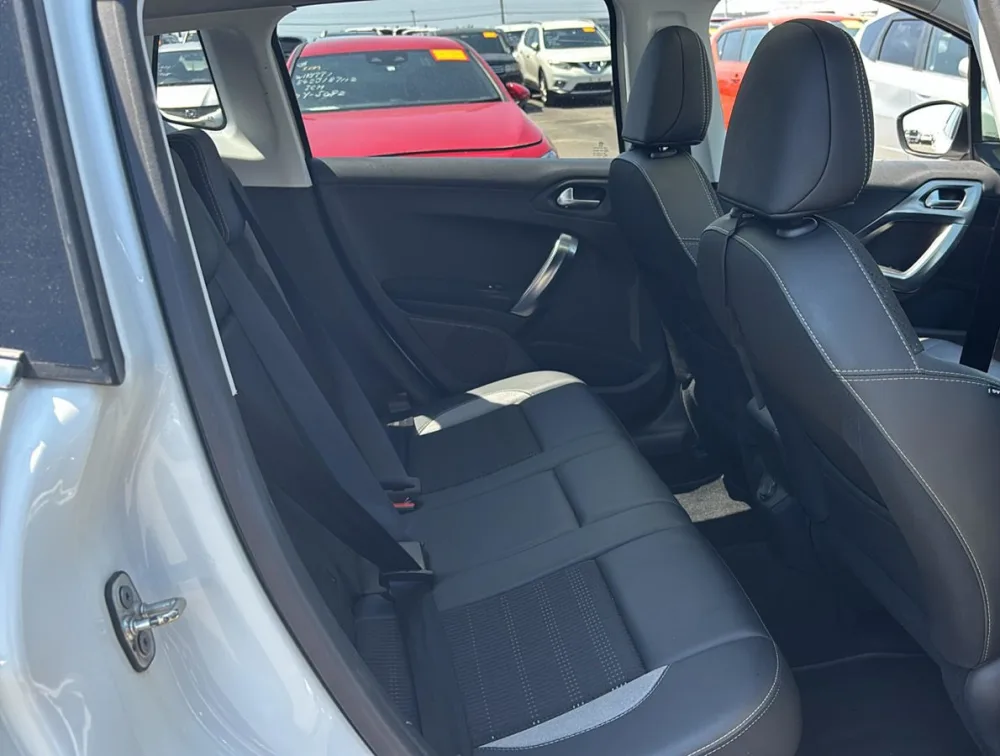 PEUGEOT 2008 ALLURE MOONROOF - PRG Motors Ltd