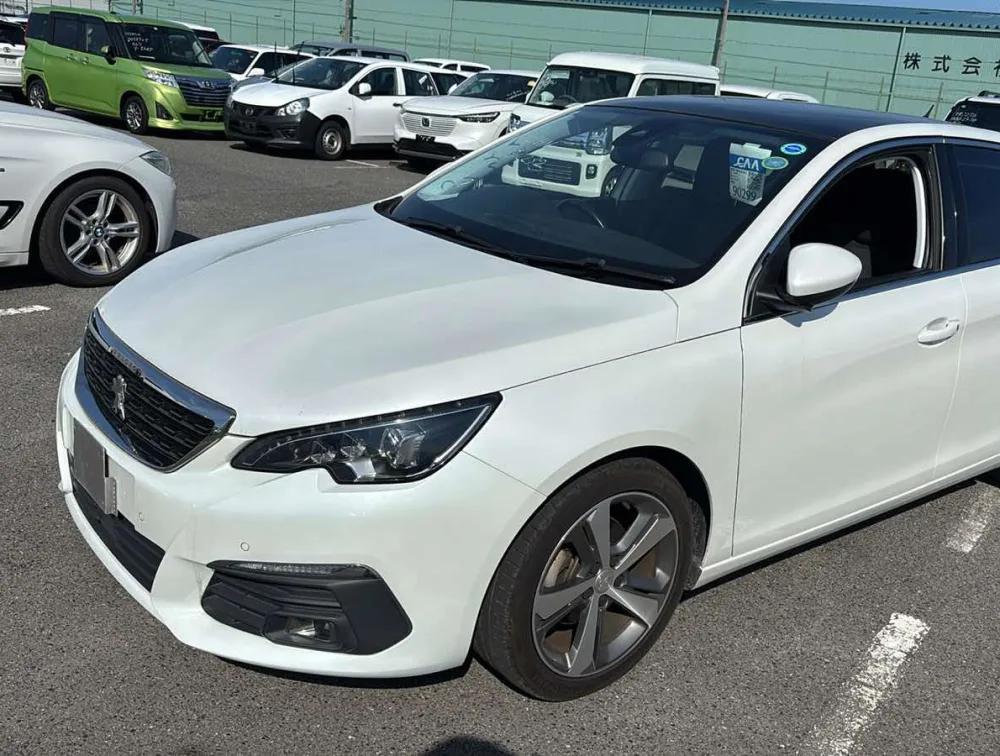 PEUGEOT 308 HATCHBACK MOONROOF - PRG Motors Ltd