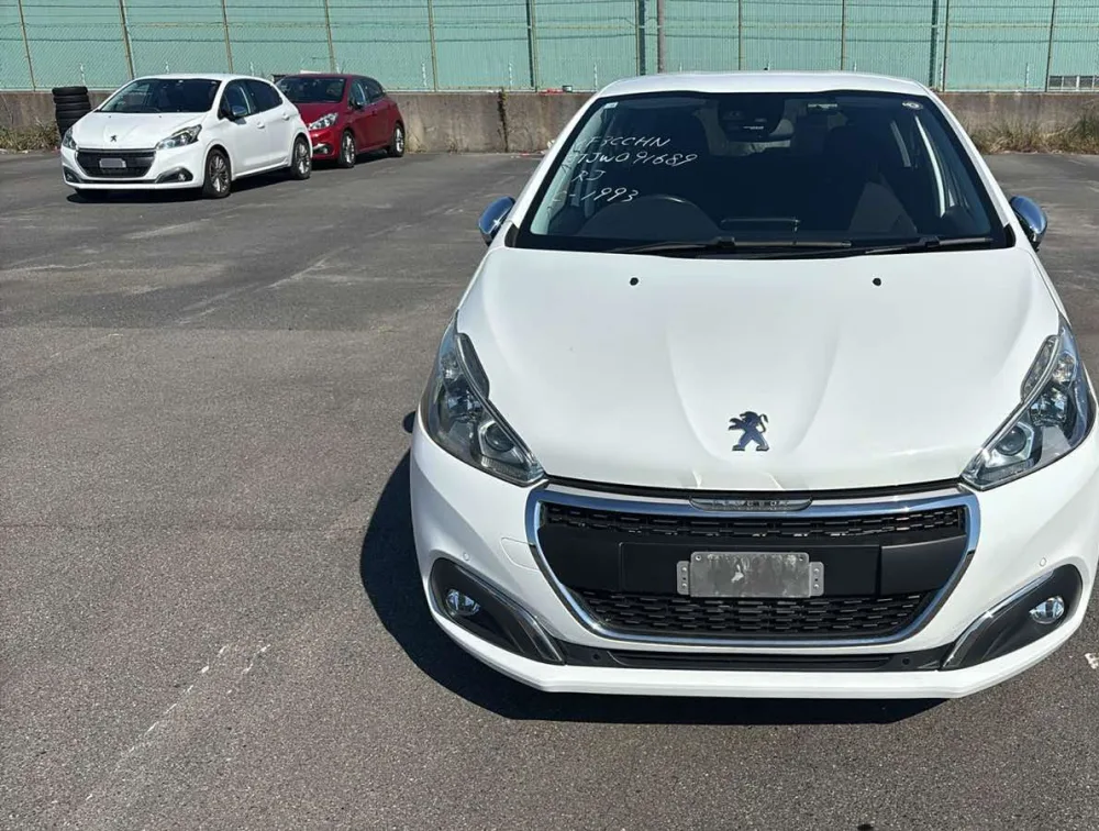 PEUGEOT 208 TECH EDITION - PRG Motors Ltd