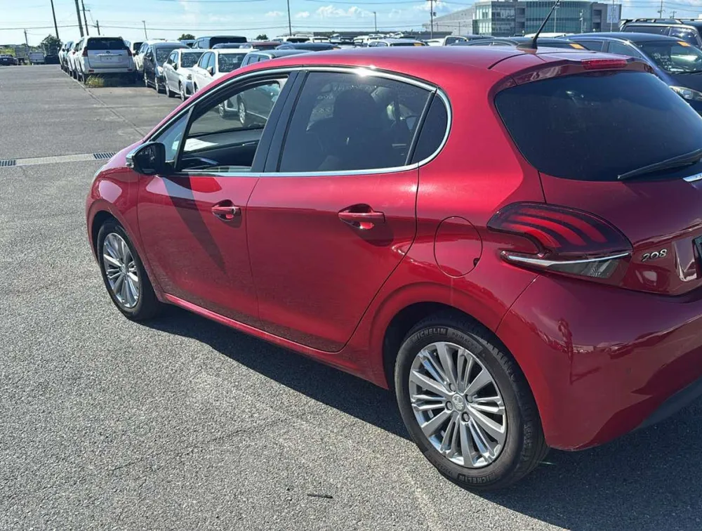 PEUGEOT 208 ALLURE - PRG Motors Ltd