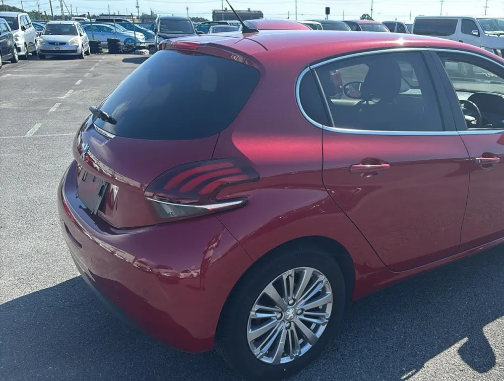 PEUGEOT 208 ALLURE - PRG Motors Ltd