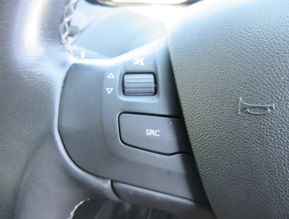 PEUGEOT 208 ALLURE - PRG Motors Ltd