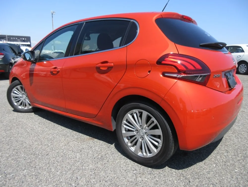 PEUGEOT 208 ALLURE - PRG Motors Ltd