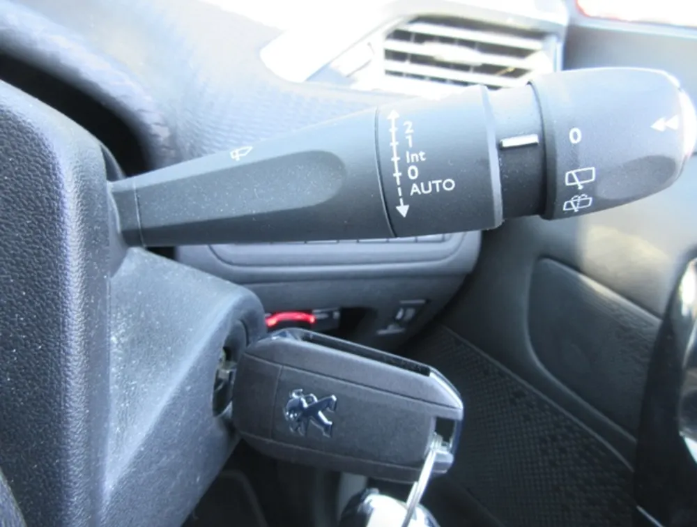 PEUGEOT 208 TECH EDITION - PRG Motors Ltd