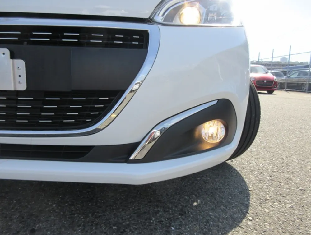 PEUGEOT 208 ALLURE - PRG Motors Ltd
