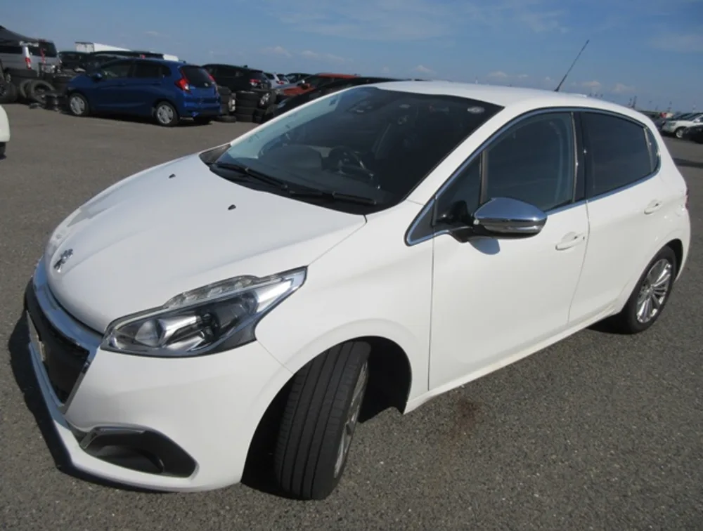 PEUGEOT 208 ALLURE - PRG Motors Ltd