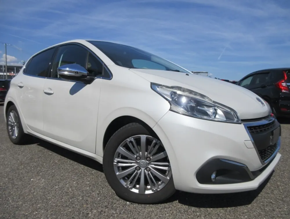 PEUGEOT 208 ALLURE
