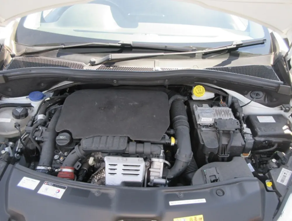 PEUGEOT 208 ALLURE - PRG Motors Ltd