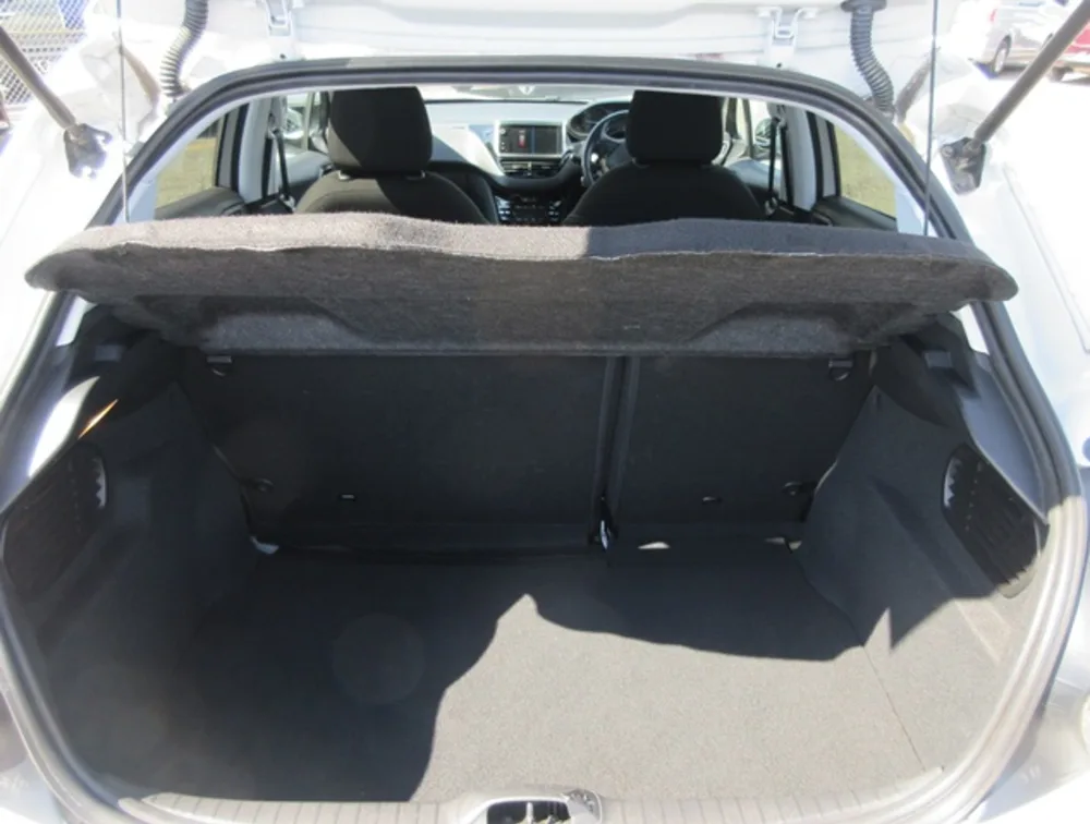 PEUGEOT 208 ALLURE - PRG Motors Ltd