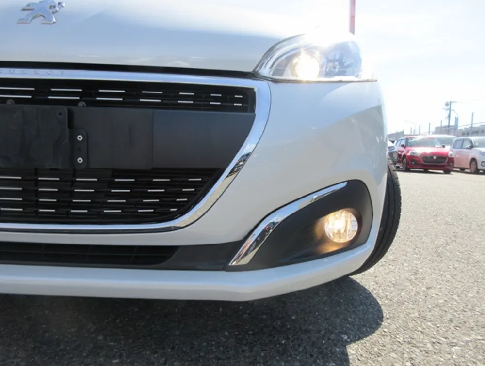 PEUGEOT 208 ALLURE - PRG Motors Ltd