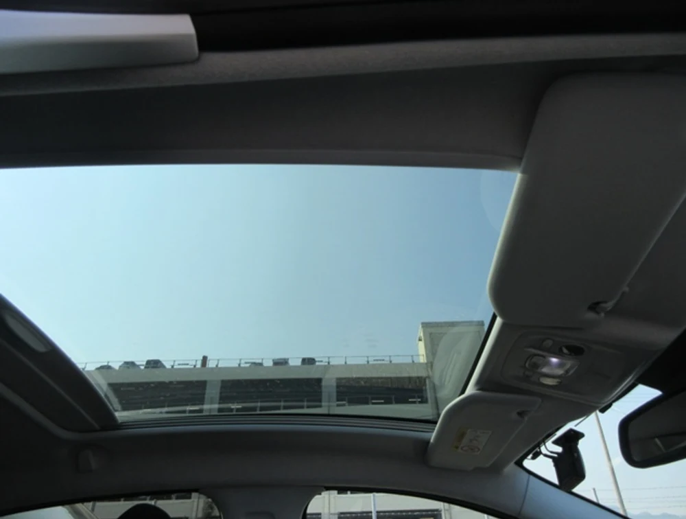 PEUGEOT 208 TECH EDITION MOONROOF - PRG Motors Ltd