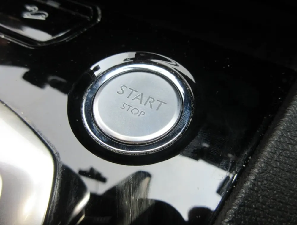 PEUGEOT 3008 CROSSCITY - PRG Motors Ltd