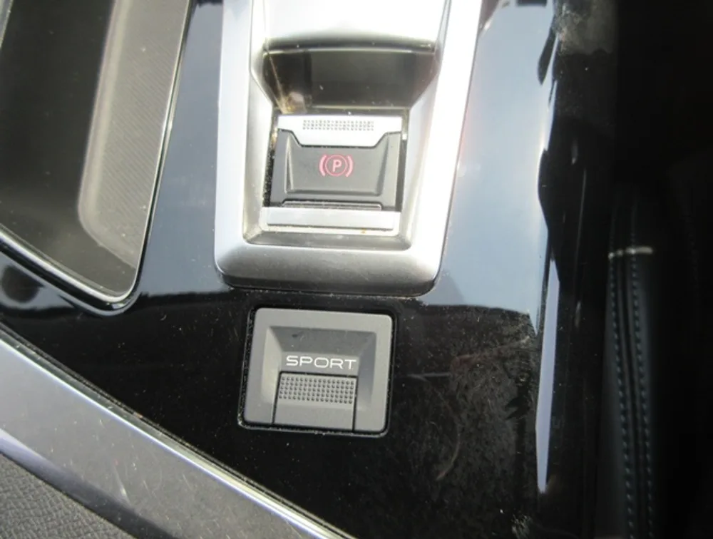 PEUGEOT 3008 CROSSCITY - PRG Motors Ltd