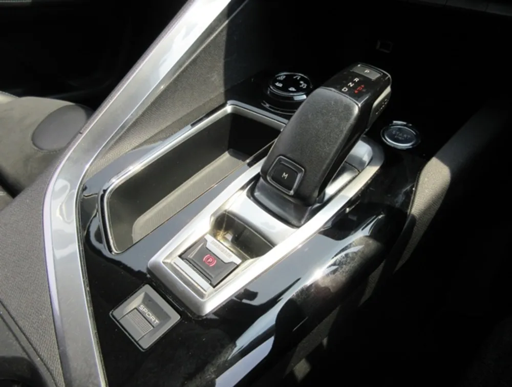 PEUGEOT 3008 CROSSCITY - PRG Motors Ltd