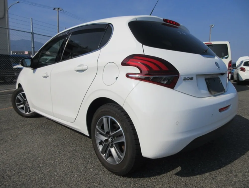 PEUGEOT 208 ALLURE - PRG Motors Ltd