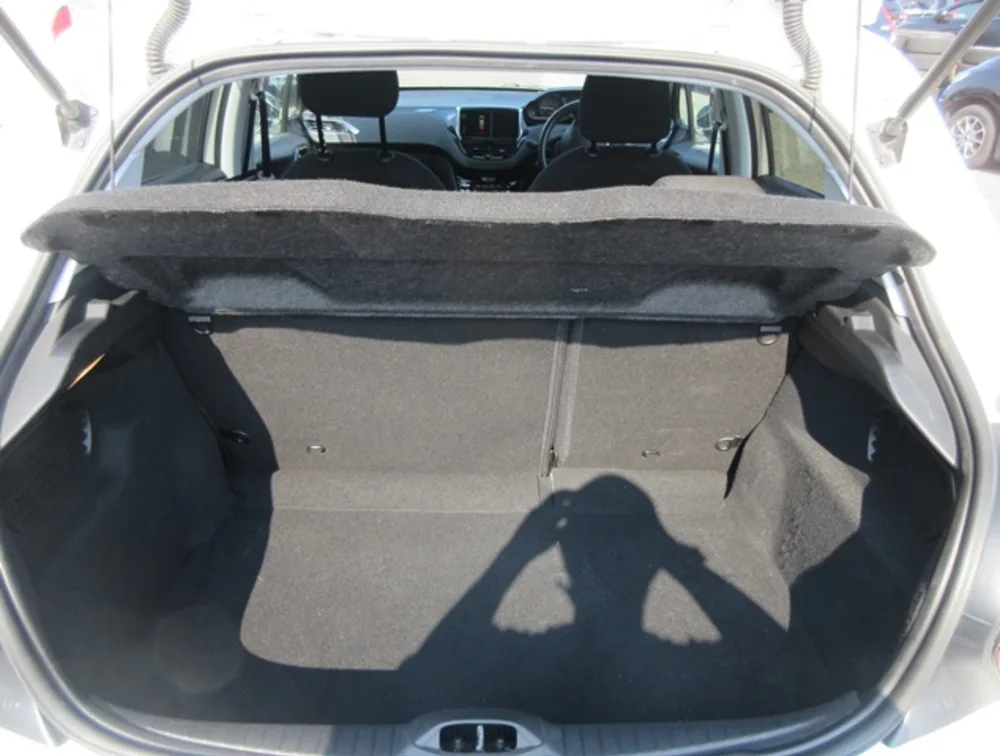 PEUGEOT 208 ALLURE - PRG Motors Ltd