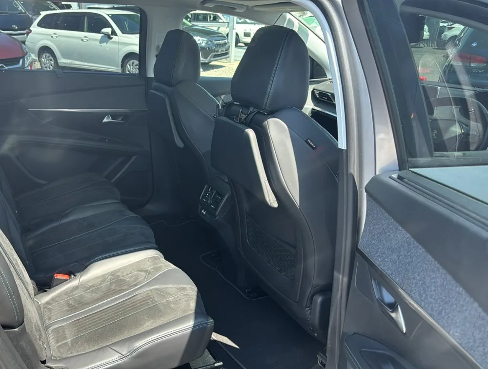 PEUGEOT 5008 CROSSCITY SUNROOF - PRG Motors Ltd