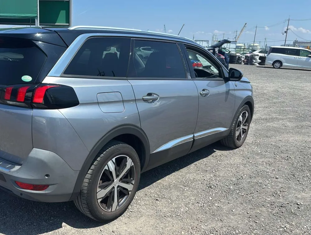 PEUGEOT 5008 CROSSCITY SUNROOF - PRG Motors Ltd
