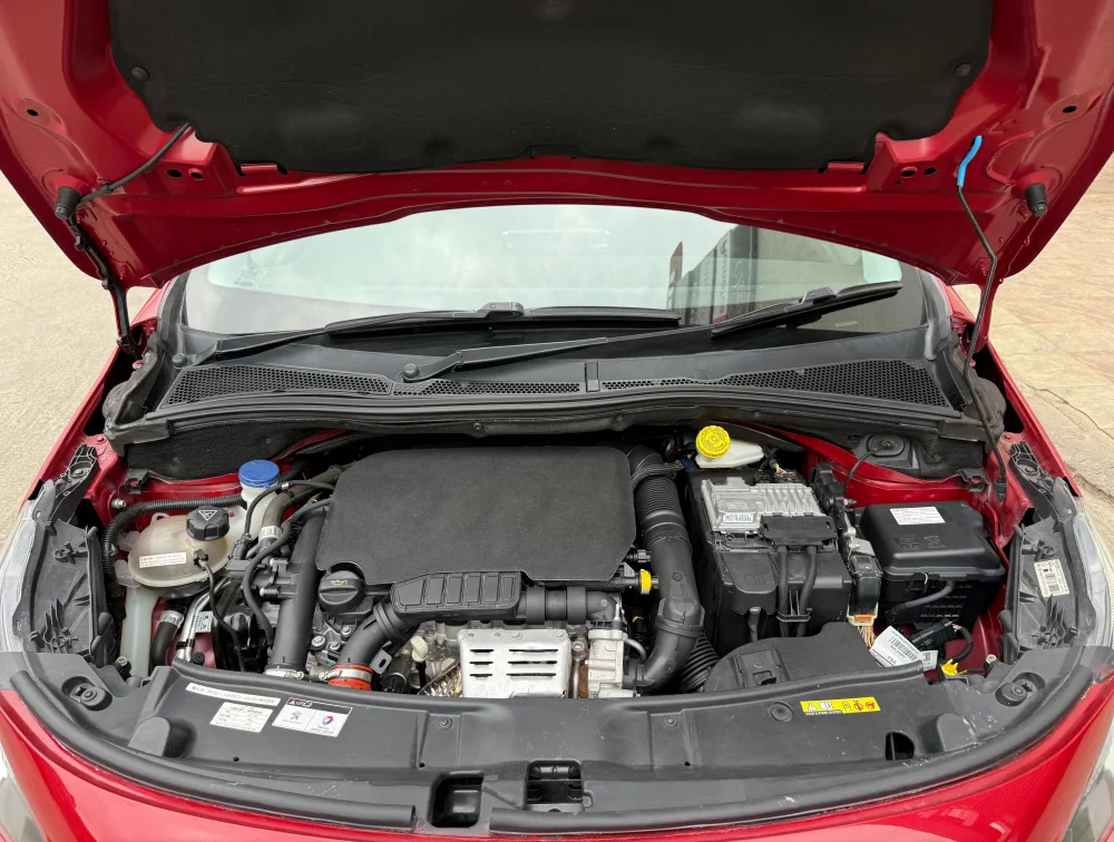 PEUGEOT 2008 GTLINE - PRG Motors Ltd