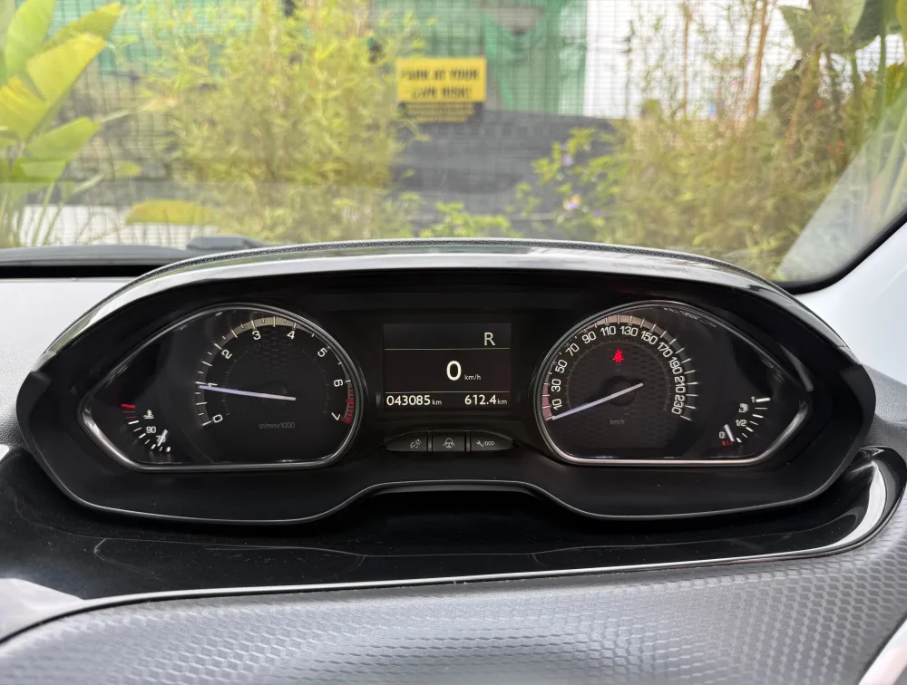 PEUGEOT 2008 GTLINE - PRG Motors Ltd
