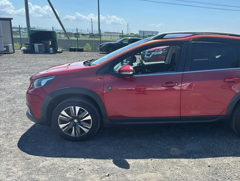 PEUGEOT 2008 CROSSCITY MOONROOF - PRG Motors Ltd