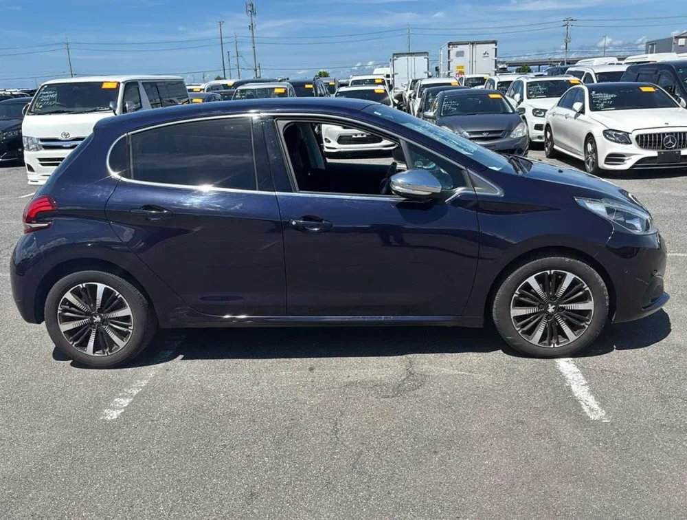 PEUGEOT 208 TECH EDITION - PRG Motors Ltd