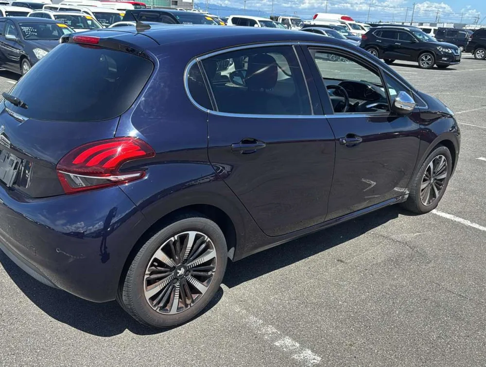 PEUGEOT 208 TECH EDITION - PRG Motors Ltd